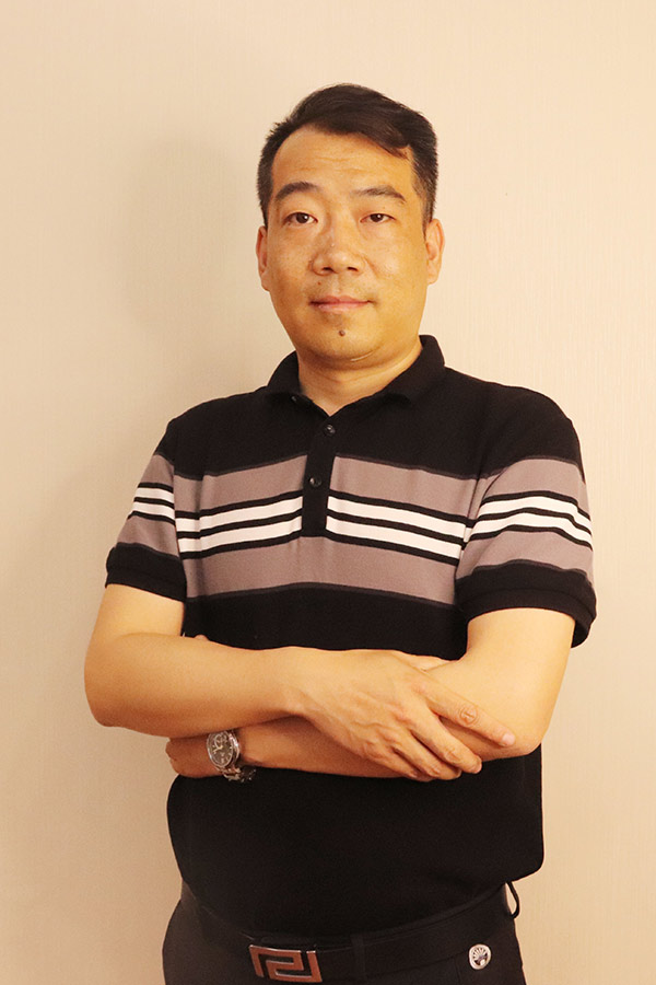 蒲城冯少坤 本科学历,毕业于陕西师范大学