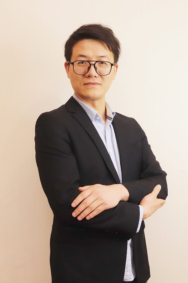 蒲城李林科 本科学历,毕业于西安石油大学