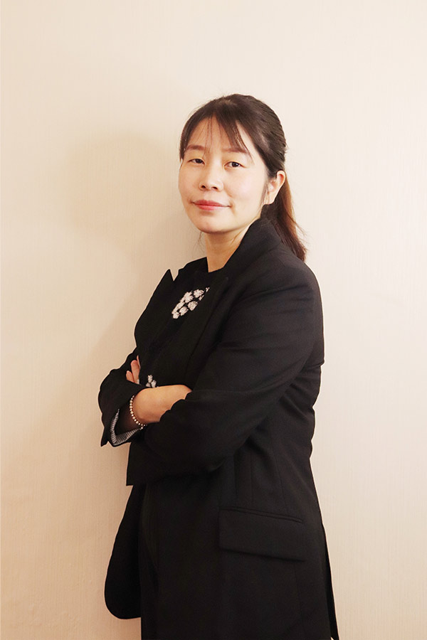 蒲城吕瑶 本科学历,毕业于陕西师范大学